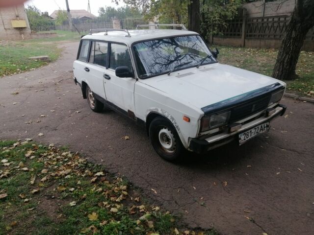 Белый ВАЗ 2104, объемом двигателя 1 л и пробегом 200 тыс. км за 384 $, фото 4 на Automoto.ua