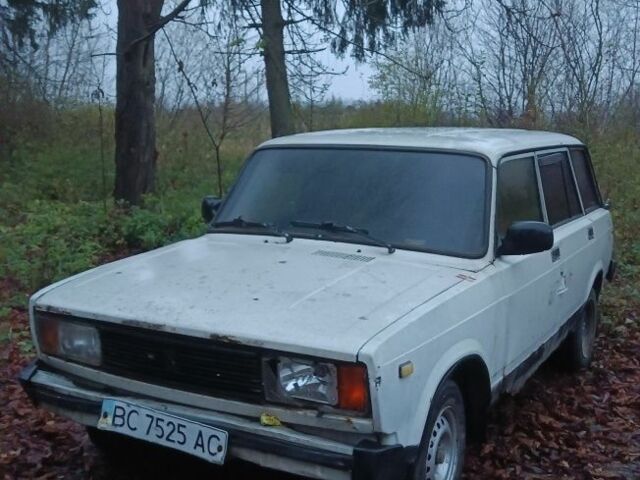 Белый ВАЗ 2104, объемом двигателя 1 л и пробегом 87 тыс. км за 310 $, фото 2 на Automoto.ua
