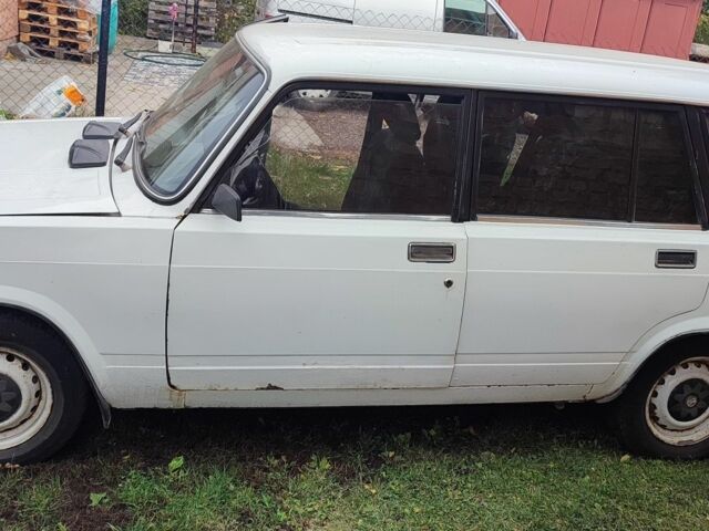 Белый ВАЗ 2104, объемом двигателя 0 л и пробегом 130 тыс. км за 707 $, фото 5 на Automoto.ua