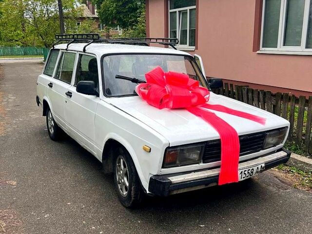Белый ВАЗ 2104, объемом двигателя 1.5 л и пробегом 520 тыс. км за 1000 $, фото 2 на Automoto.ua