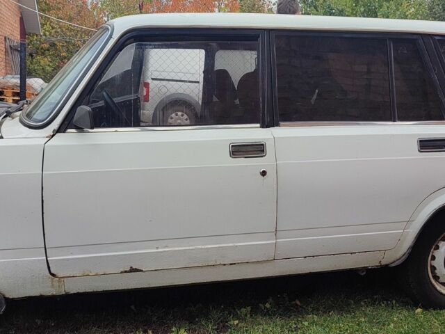 Белый ВАЗ 2104, объемом двигателя 0 л и пробегом 130 тыс. км за 707 $, фото 6 на Automoto.ua