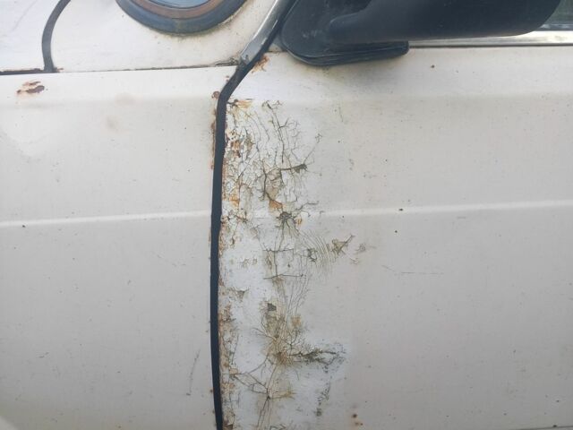 Белый ВАЗ 2104, объемом двигателя 1.5 л и пробегом 120 тыс. км за 286 $, фото 6 на Automoto.ua