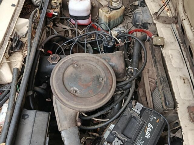 Белый ВАЗ 2104, объемом двигателя 1 л и пробегом 1000 тыс. км за 600 $, фото 5 на Automoto.ua