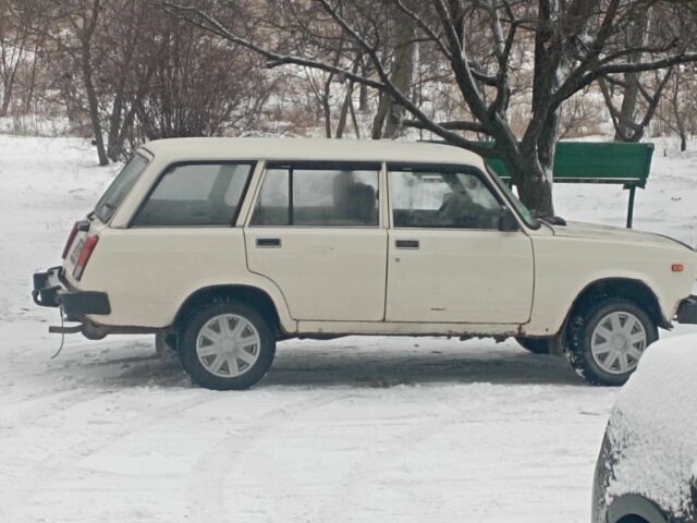Белый ВАЗ 2104, объемом двигателя 1.5 л и пробегом 70 тыс. км за 713 $, фото 1 на Automoto.ua