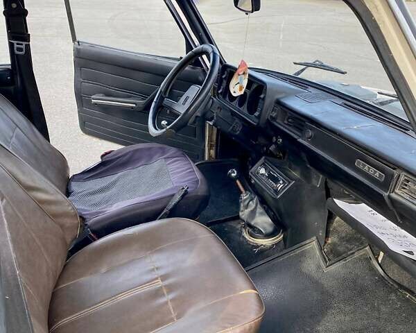 Белый ВАЗ 2104, объемом двигателя 1.29 л и пробегом 250 тыс. км за 999 $, фото 11 на Automoto.ua