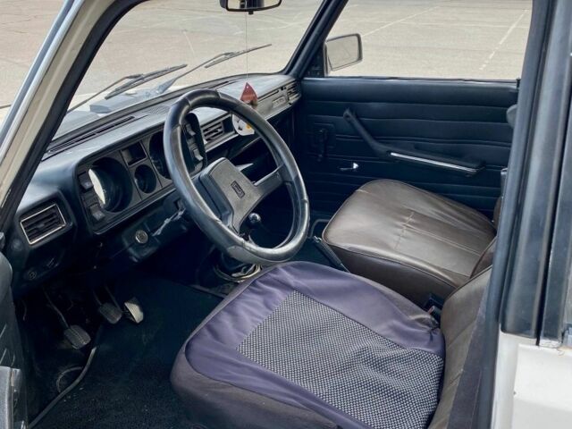 Білий ВАЗ 2104, об'ємом двигуна 1.3 л та пробігом 100 тис. км за 999 $, фото 8 на Automoto.ua