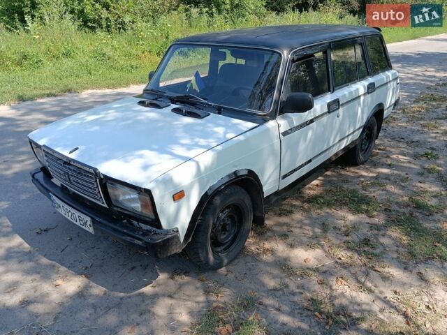 Белый ВАЗ 2104, объемом двигателя 1.3 л и пробегом 150 тыс. км за 650 $, фото 2 на Automoto.ua