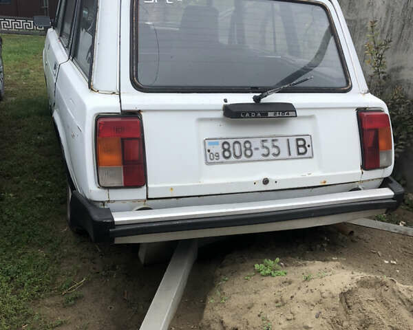 Белый ВАЗ 2104, объемом двигателя 1.5 л и пробегом 170 тыс. км за 510 $, фото 3 на Automoto.ua