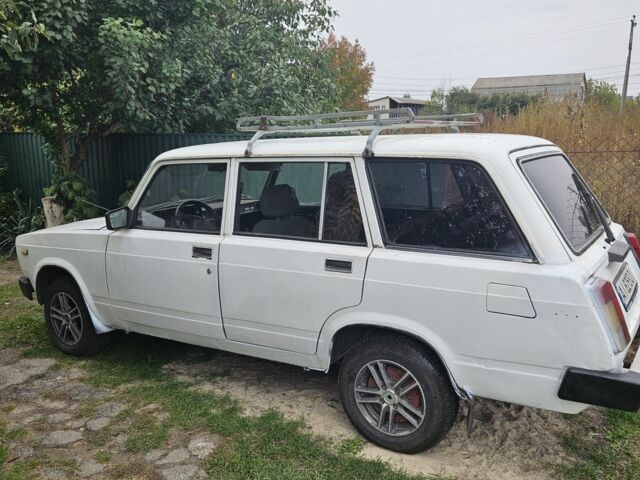 Белый ВАЗ 2104, объемом двигателя 1.3 л и пробегом 100 тыс. км за 800 $, фото 3 на Automoto.ua