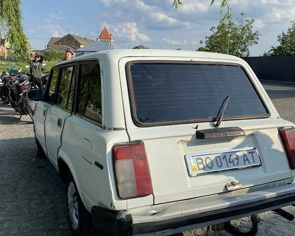 Белый ВАЗ 2104, объемом двигателя 1.29 л и пробегом 100 тыс. км за 258 $, фото 2 на Automoto.ua