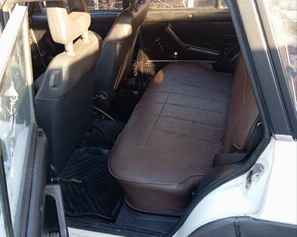 Белый ВАЗ 2104, объемом двигателя 1.3 л и пробегом 20 тыс. км за 1000 $, фото 6 на Automoto.ua