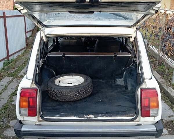 Белый ВАЗ 2104, объемом двигателя 1.3 л и пробегом 20 тыс. км за 1000 $, фото 11 на Automoto.ua