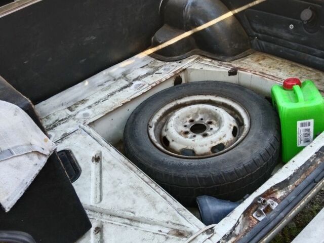 Белый ВАЗ 2104, объемом двигателя 0 л и пробегом 1 тыс. км за 500 $, фото 5 на Automoto.ua