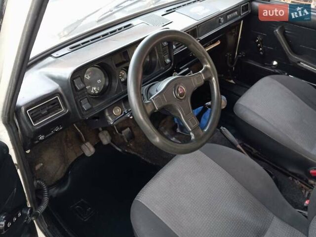 Белый ВАЗ 2104, объемом двигателя 1.3 л и пробегом 20 тыс. км за 1000 $, фото 17 на Automoto.ua