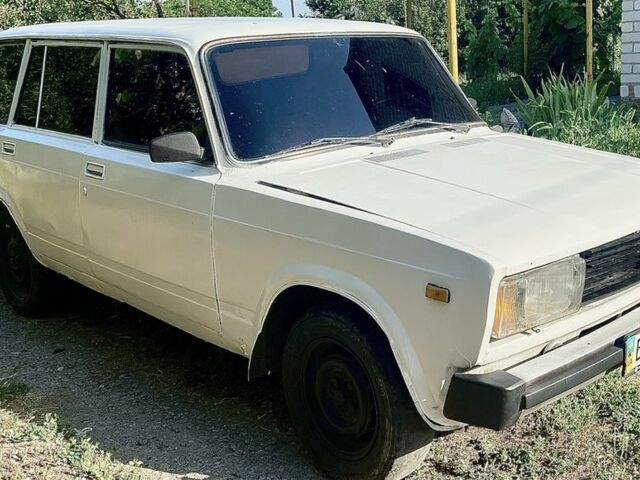 Белый ВАЗ 2104, объемом двигателя 1.3 л и пробегом 300 тыс. км за 672 $, фото 1 на Automoto.ua