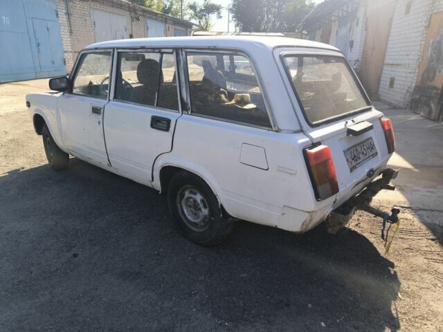 Белый ВАЗ 2104, объемом двигателя 0 л и пробегом 200 тыс. км за 200 $, фото 3 на Automoto.ua