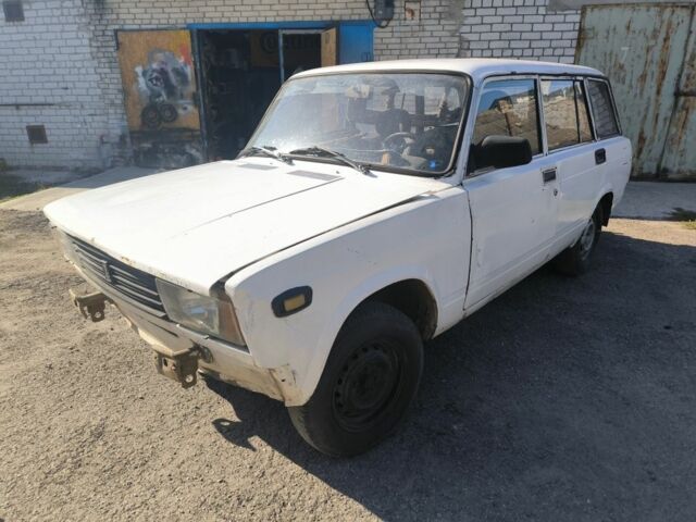 Белый ВАЗ 2104, объемом двигателя 0 л и пробегом 200 тыс. км за 200 $, фото 1 на Automoto.ua