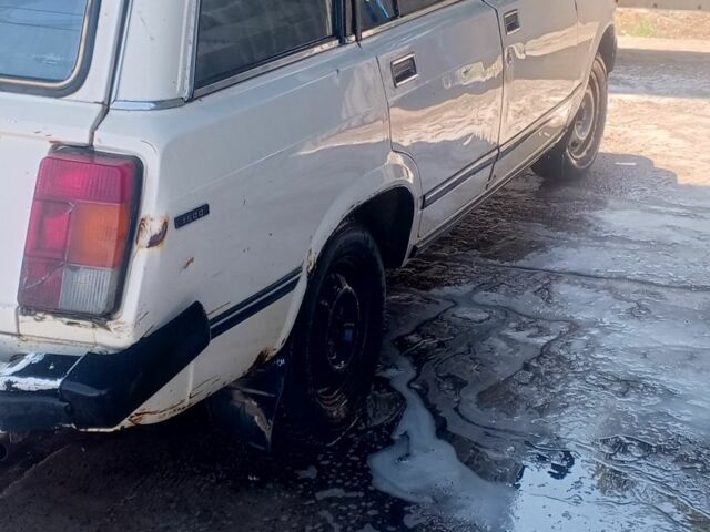 Белый ВАЗ 2104, объемом двигателя 1.3 л и пробегом 52 тыс. км за 30000 $, фото 2 на Automoto.ua