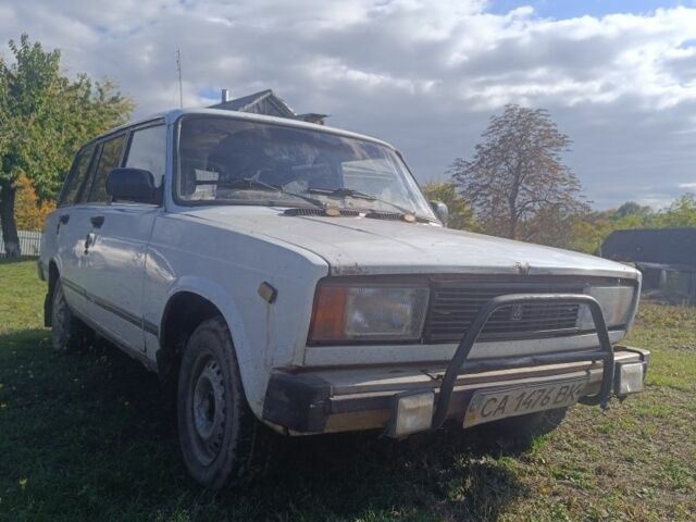 Белый ВАЗ 2104, объемом двигателя 1.3 л и пробегом 100 тыс. км за 600 $, фото 2 на Automoto.ua