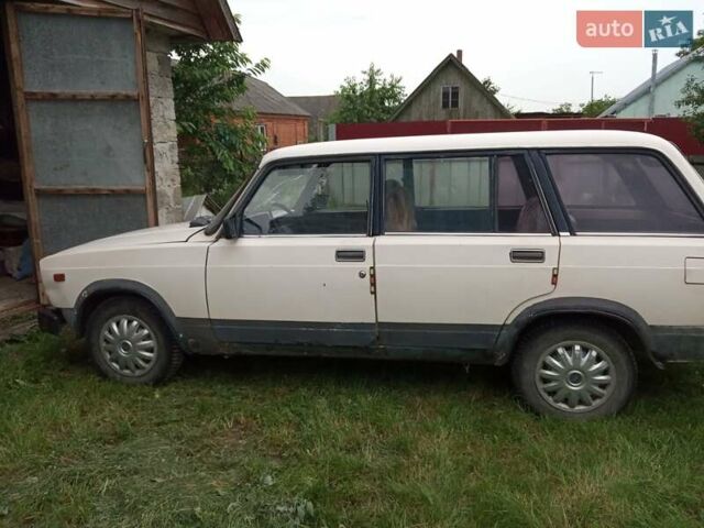 Белый ВАЗ 2104, объемом двигателя 1.3 л и пробегом 46 тыс. км за 850 $, фото 1 на Automoto.ua