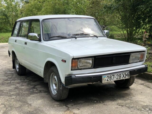 Белый ВАЗ 2104, объемом двигателя 0 л и пробегом 256 тыс. км за 552 $, фото 1 на Automoto.ua