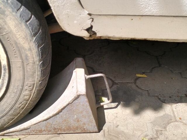 Белый ВАЗ 2104, объемом двигателя 1.3 л и пробегом 96 тыс. км за 354 $, фото 4 на Automoto.ua