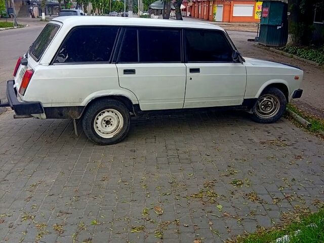 Белый ВАЗ 2104, объемом двигателя 1.5 л и пробегом 300 тыс. км за 700 $, фото 2 на Automoto.ua