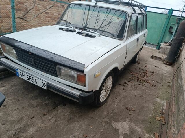 Белый ВАЗ 2104, объемом двигателя 1 л и пробегом 1000 тыс. км за 569 $, фото 1 на Automoto.ua