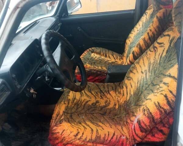 Белый ВАЗ 2104, объемом двигателя 1.5 л и пробегом 70 тыс. км за 500 $, фото 9 на Automoto.ua