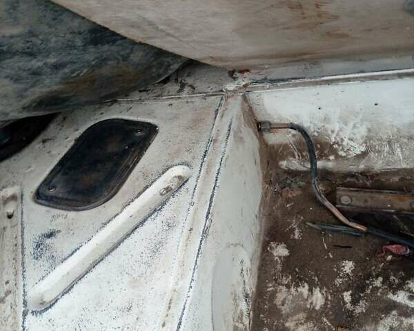 Белый ВАЗ 2104, объемом двигателя 1.45 л и пробегом 194 тыс. км за 750 $, фото 8 на Automoto.ua