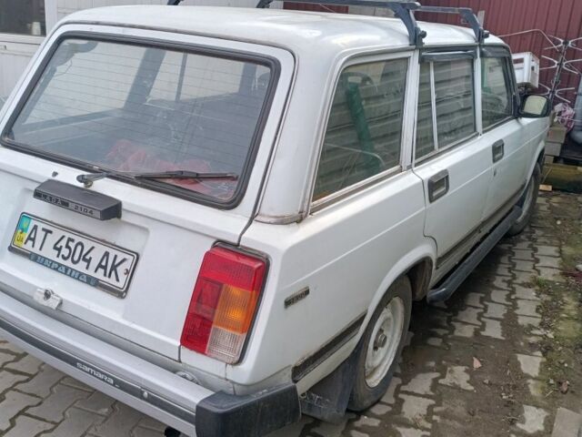 Белый ВАЗ 2104, объемом двигателя 0 л и пробегом 200 тыс. км за 700 $, фото 1 на Automoto.ua