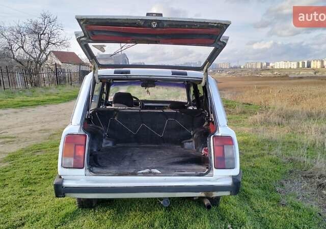 Белый ВАЗ 2104, объемом двигателя 1.5 л и пробегом 150 тыс. км за 850 $, фото 5 на Automoto.ua
