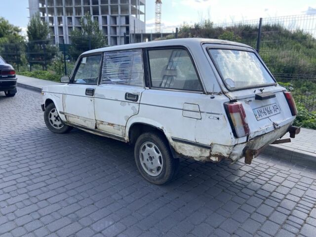 Белый ВАЗ 2104, объемом двигателя 1.3 л и пробегом 250 тыс. км за 325 $, фото 3 на Automoto.ua