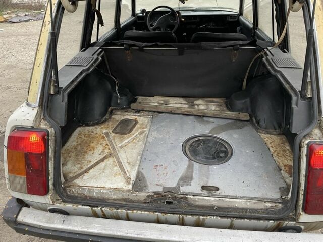 Белый ВАЗ 2104, объемом двигателя 1.5 л и пробегом 100 тыс. км за 650 $, фото 7 на Automoto.ua