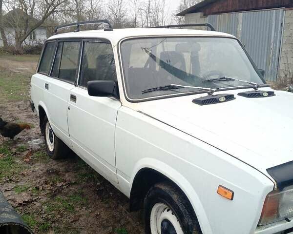 Белый ВАЗ 2104, объемом двигателя 1.45 л и пробегом 194 тыс. км за 750 $, фото 2 на Automoto.ua