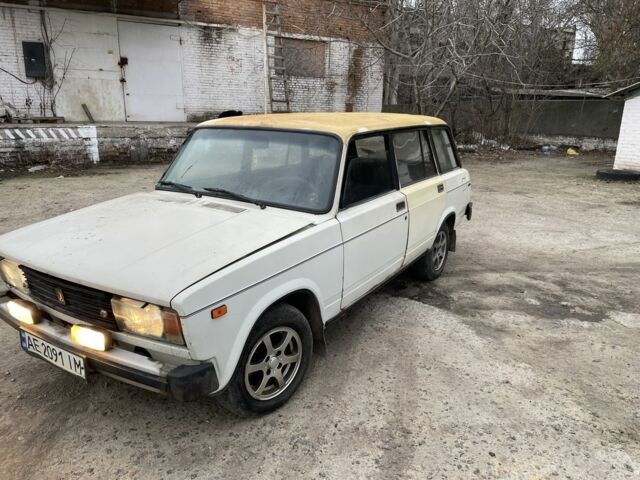 Белый ВАЗ 2104, объемом двигателя 1.5 л и пробегом 100 тыс. км за 650 $, фото 2 на Automoto.ua