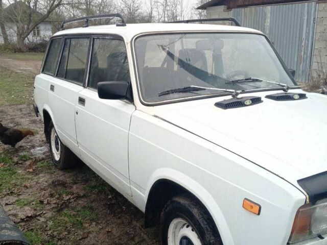 Белый ВАЗ 2104, объемом двигателя 1.5 л и пробегом 194 тыс. км за 750 $, фото 1 на Automoto.ua