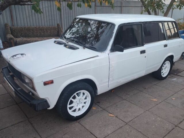 Белый ВАЗ 2104, объемом двигателя 1.5 л и пробегом 90 тыс. км за 870 $, фото 5 на Automoto.ua