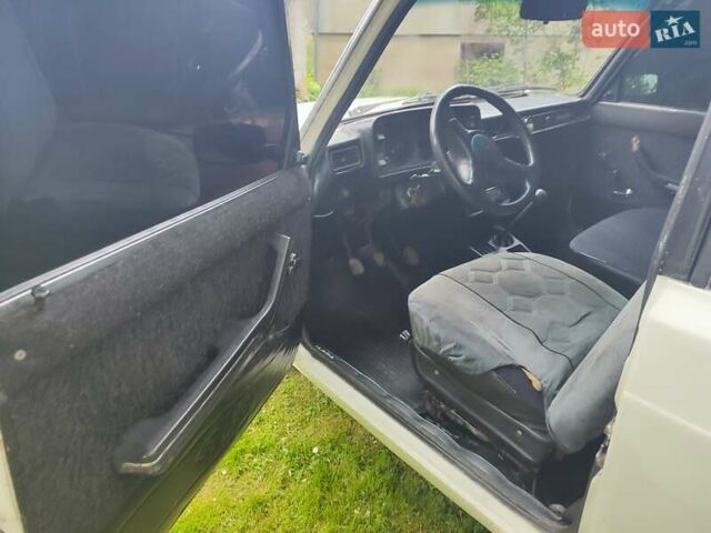 Белый ВАЗ 2104, объемом двигателя 1.5 л и пробегом 21 тыс. км за 700 $, фото 5 на Automoto.ua