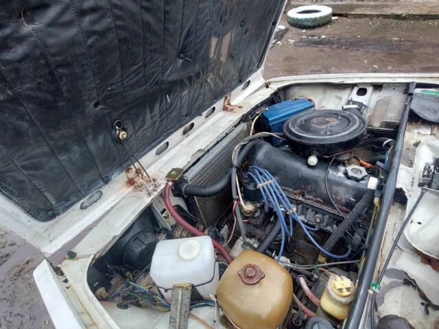 Белый ВАЗ 2104, объемом двигателя 1.5 л и пробегом 200 тыс. км за 480 $, фото 6 на Automoto.ua