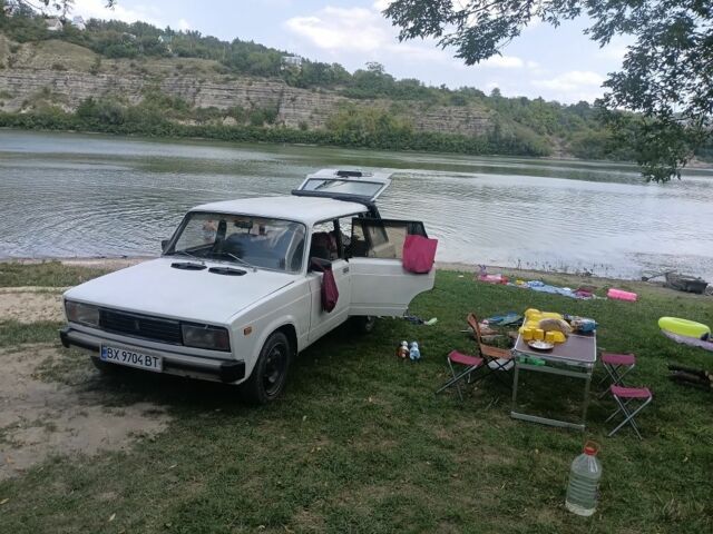 Белый ВАЗ 2104, объемом двигателя 1.5 л и пробегом 250 тыс. км за 900 $, фото 3 на Automoto.ua