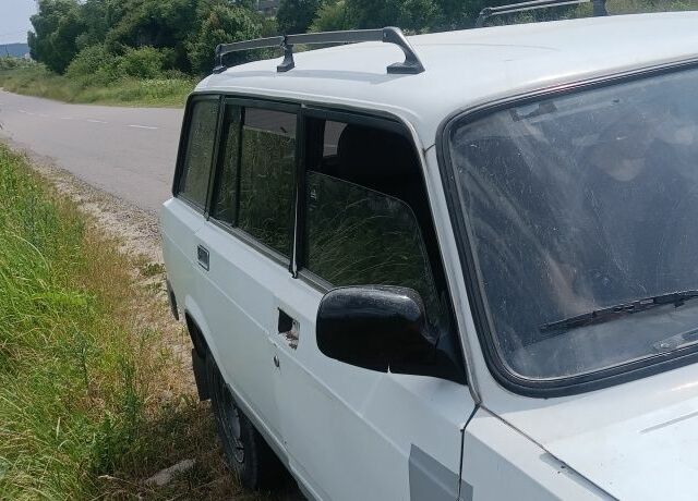 Белый ВАЗ 2104, объемом двигателя 1.3 л и пробегом 997 тыс. км за 400 $, фото 1 на Automoto.ua