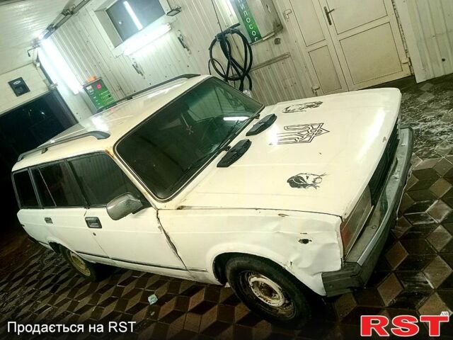 Білий ВАЗ 2104, об'ємом двигуна 15 л та пробігом 256 тис. км за 350 $, фото 3 на Automoto.ua