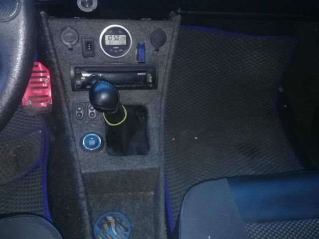 Белый ВАЗ 2104, объемом двигателя 2 л и пробегом 13 тыс. км за 1500 $, фото 8 на Automoto.ua