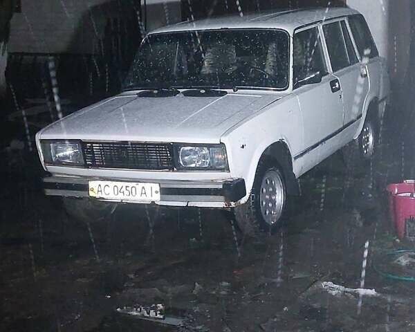 Белый ВАЗ 2104, объемом двигателя 1.5 л и пробегом 200 тыс. км за 480 $, фото 1 на Automoto.ua