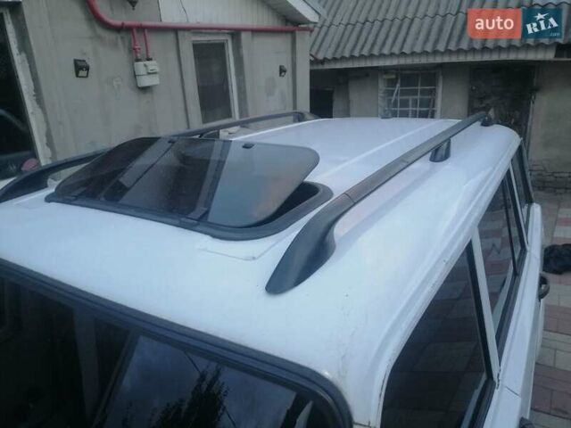 Белый ВАЗ 2104, объемом двигателя 2 л и пробегом 13 тыс. км за 1500 $, фото 6 на Automoto.ua