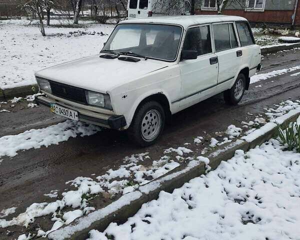 Белый ВАЗ 2104, объемом двигателя 1.5 л и пробегом 200 тыс. км за 400 $, фото 6 на Automoto.ua