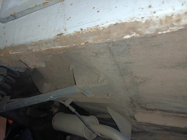 Белый ВАЗ 2104, объемом двигателя 1 л и пробегом 88 тыс. км за 594 $, фото 13 на Automoto.ua