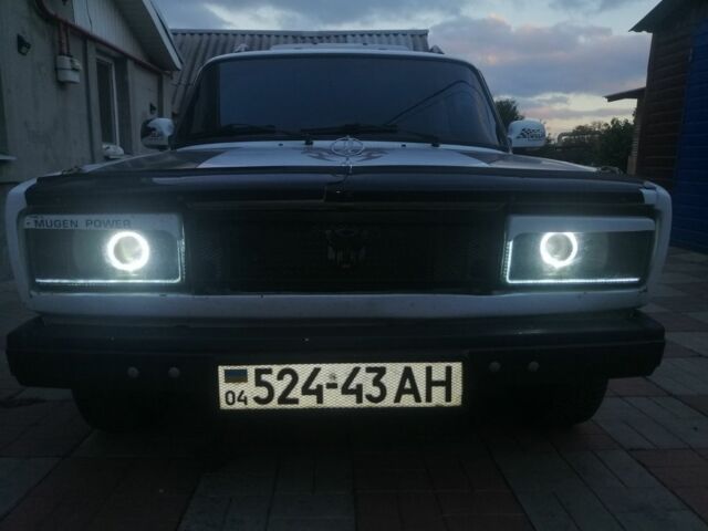 Белый ВАЗ 2104, объемом двигателя 2 л и пробегом 13 тыс. км за 1500 $, фото 6 на Automoto.ua