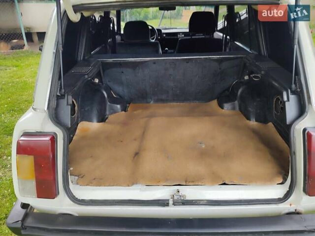Белый ВАЗ 2104, объемом двигателя 1.5 л и пробегом 21 тыс. км за 700 $, фото 8 на Automoto.ua